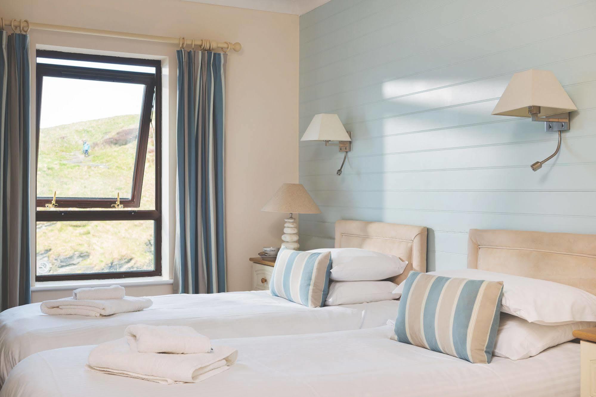 Port William Inn Tintagel Εξωτερικό φωτογραφία